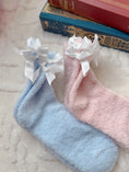Load image into Gallery viewer, Fluffy Double Bow Socks