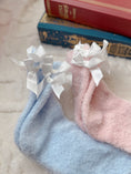 Load image into Gallery viewer, Fluffy Double Bow Socks
