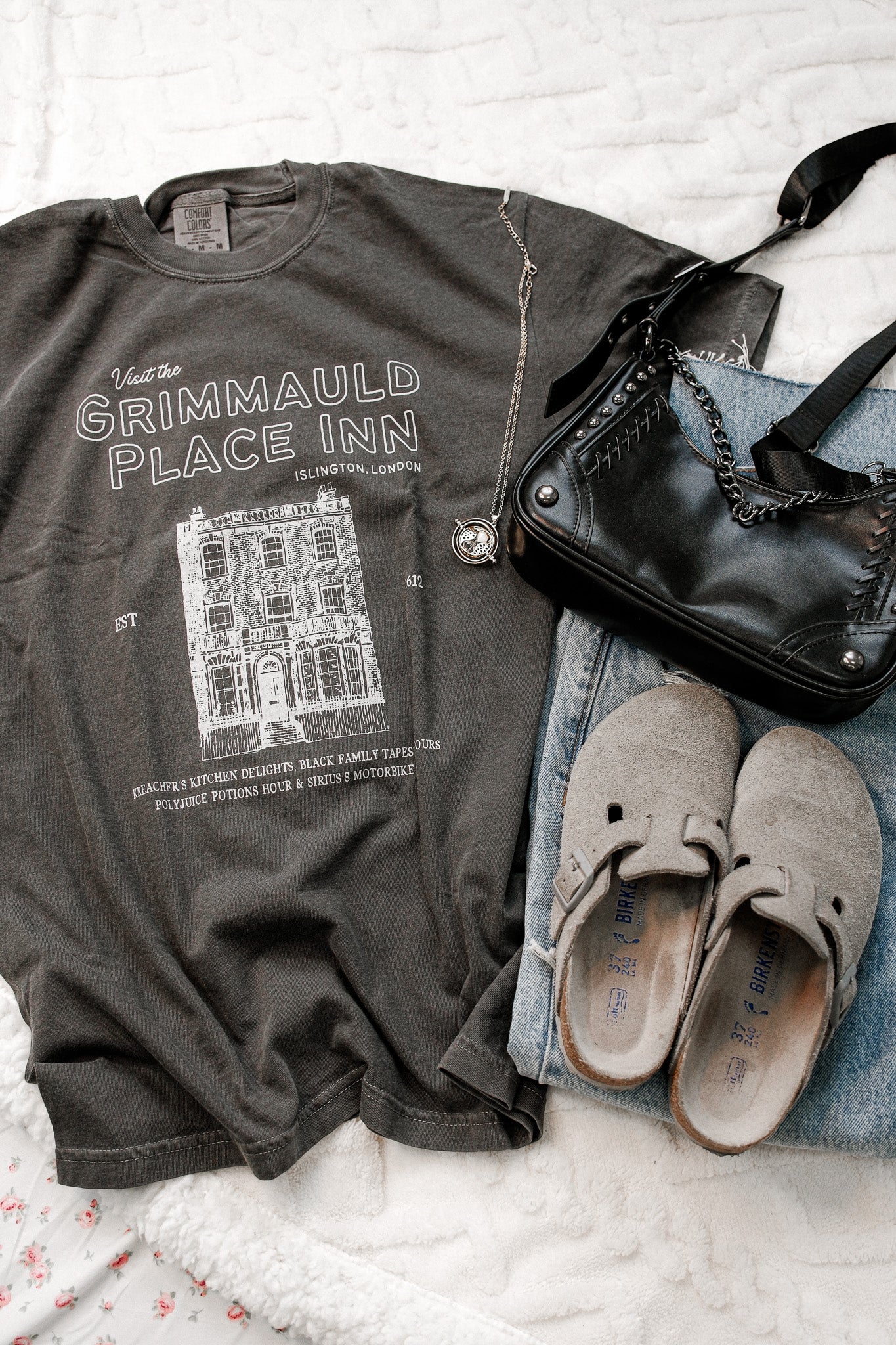 Grimmauld Place Inn Garment Dyed Tee