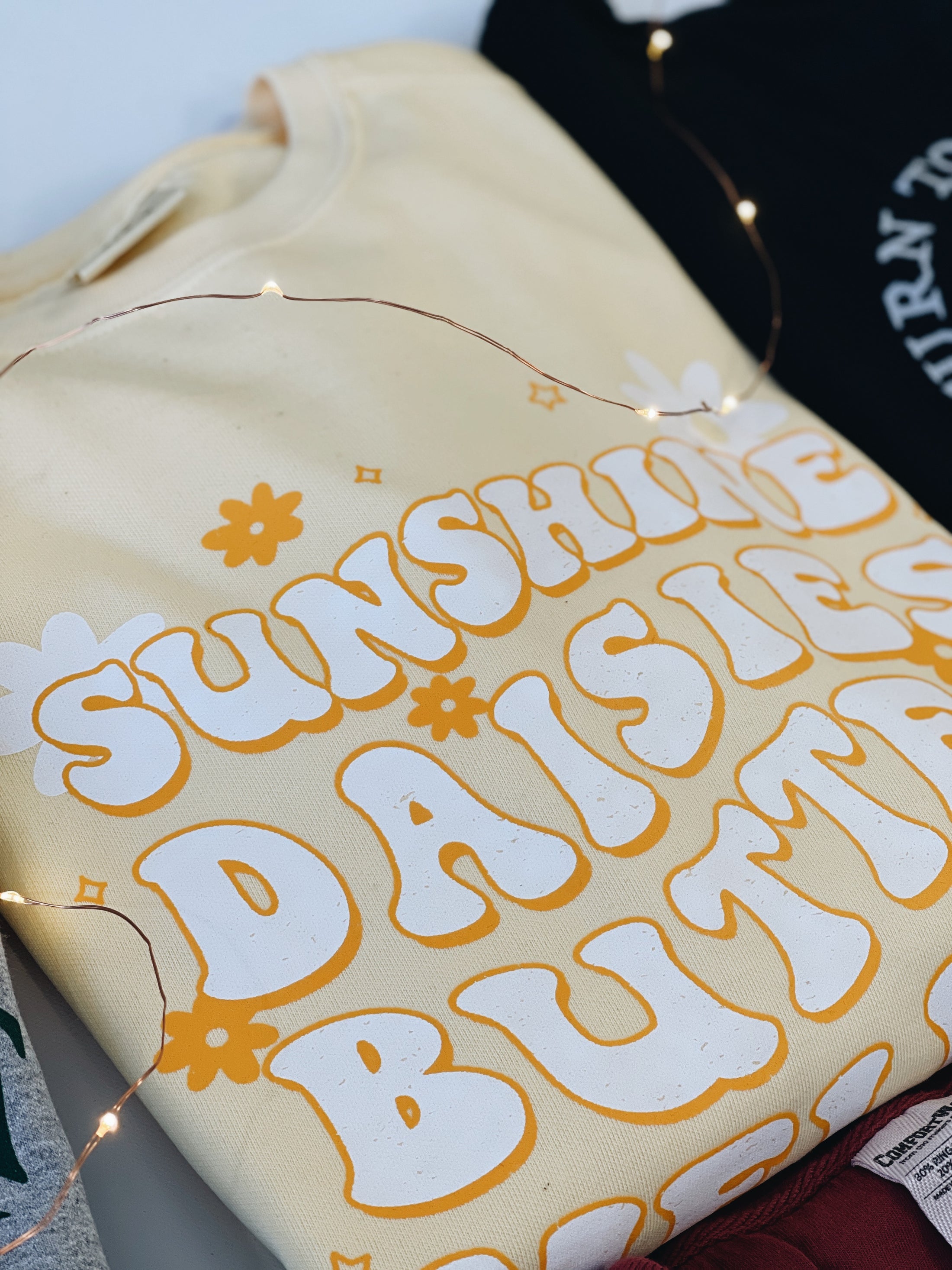 Sunshine Daisies Butter Mellow Graphic Sweatshirt